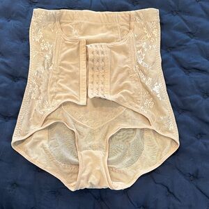 Lower torso faja/High-Waisted Shapewear